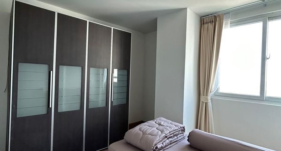 À louer 2 chambres condo à Si Racha, Chonburi