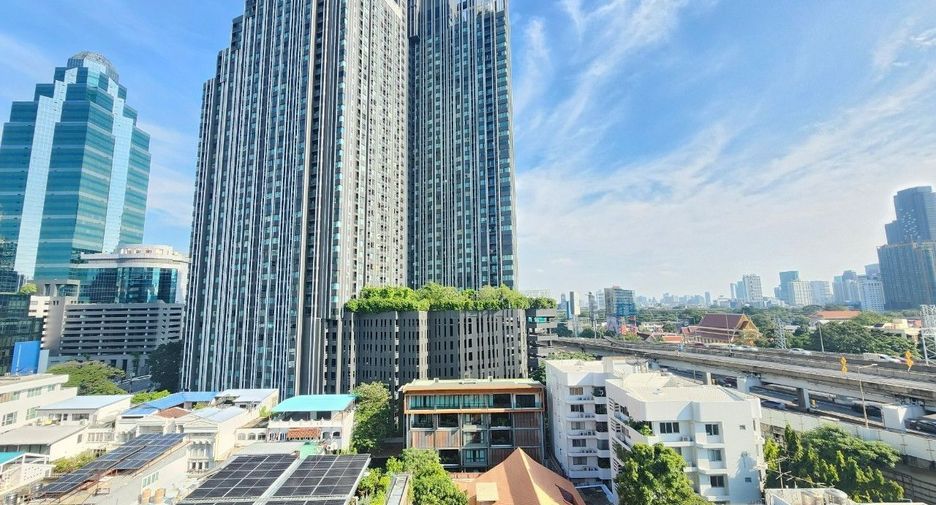 For rent 4 bedrooms apartment in Pathum Wan, Bangkok