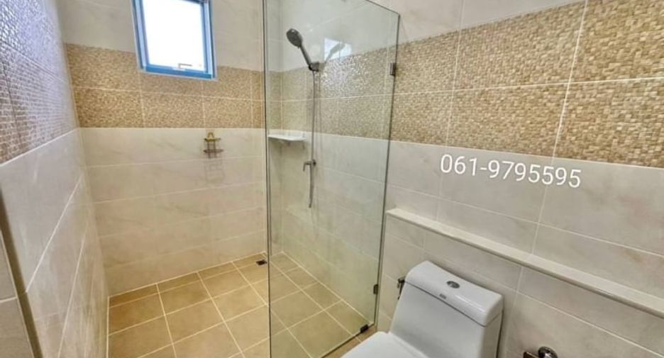 Casa en venta de 3 habitaciones en Sattahip, Chonburi