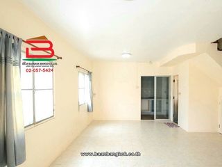 For sale 3 Beds townhouse in Phutthamonthon, Nakhon Pathom