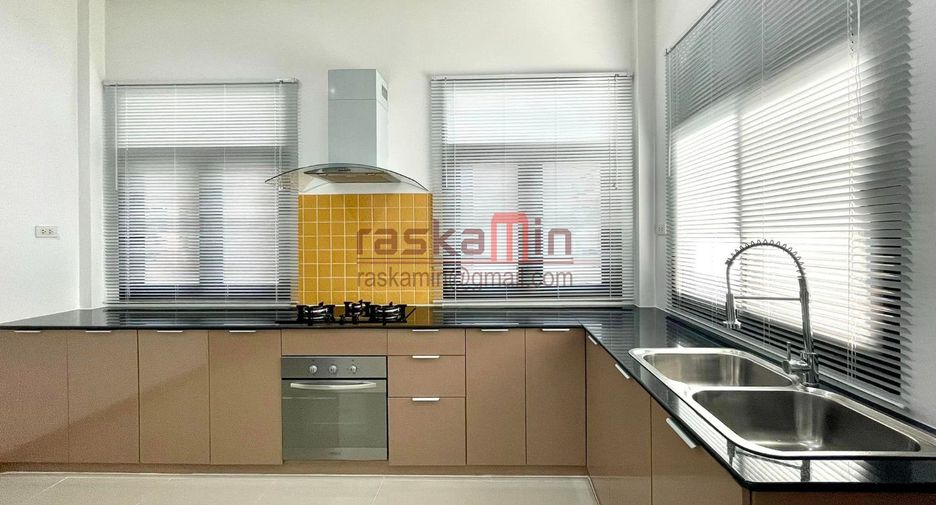 Продажа 3 спальни вилла в Банг Ламунг, Чонбури