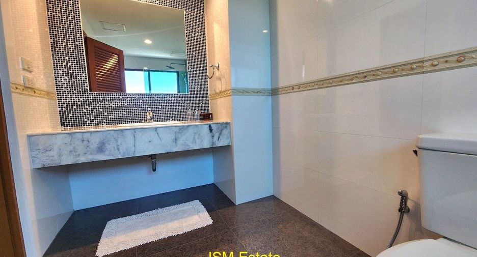 For rent 3 bedrooms condo in Cha Am, Phetchaburi