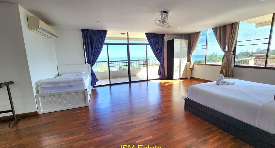 For rent 3 bedrooms condo in Cha Am, Phetchaburi