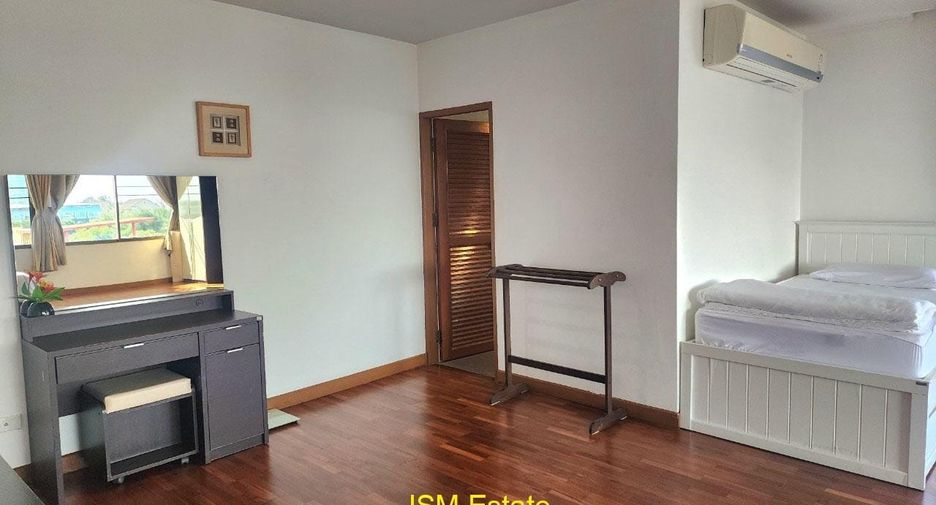 For rent 3 bedrooms condo in Cha Am, Phetchaburi