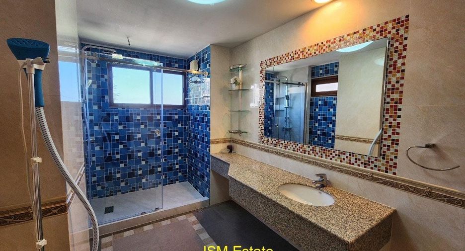 For rent 3 bedrooms condo in Cha Am, Phetchaburi