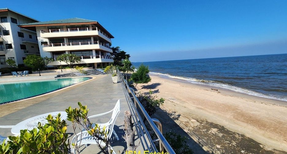 For rent 3 bedrooms condo in Cha Am, Phetchaburi