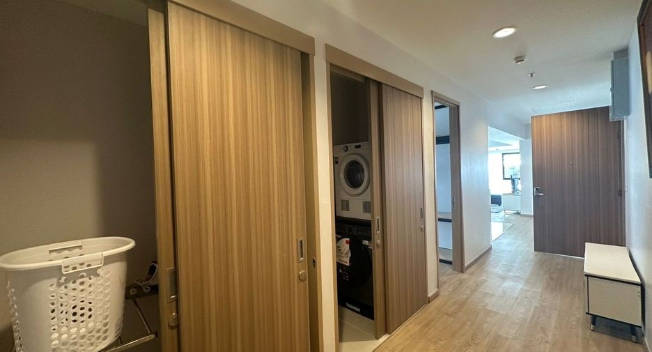For rent 3 bedrooms apartment in Sathon, Bangkok