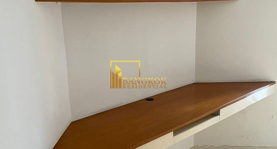 For rent 2 bedrooms condo in Yan Nawa, Bangkok