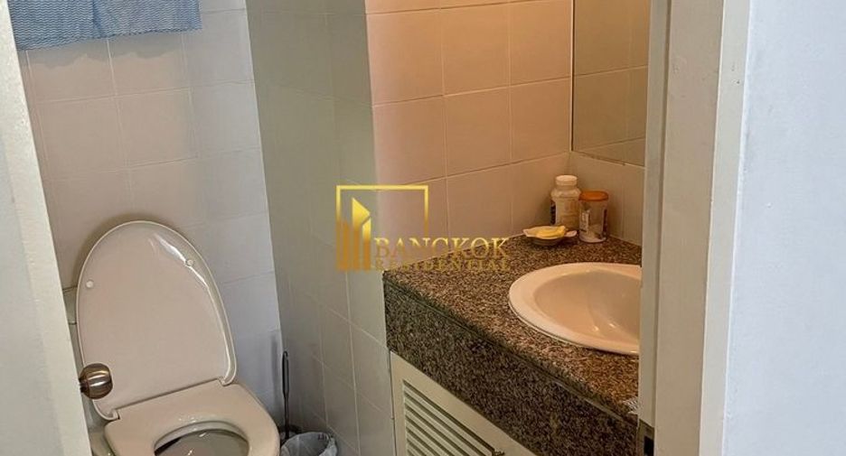 For rent 2 bedrooms condo in Yan Nawa, Bangkok