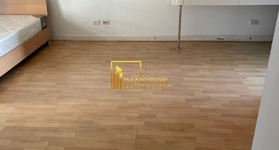 For rent 2 bedrooms condo in Yan Nawa, Bangkok