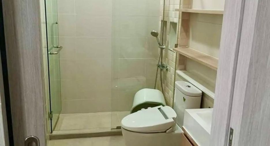 Condo en alquiler de 2 habitaciones en Si Racha, Chonburi