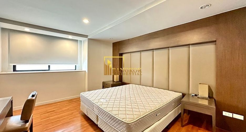 For rent 3 bedrooms condo in Khlong Toei, Bangkok