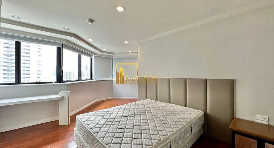 For rent 3 bedrooms condo in Khlong Toei, Bangkok