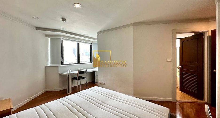 For rent 3 bedrooms condo in Khlong Toei, Bangkok