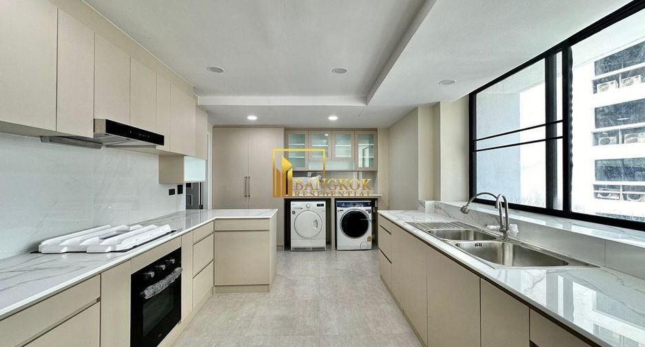 For rent 3 bedrooms condo in Khlong Toei, Bangkok