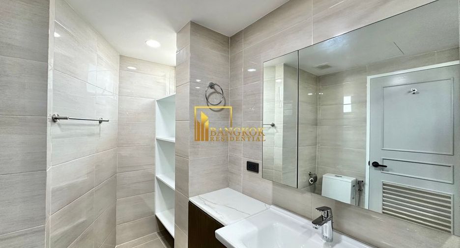 For rent 3 bedrooms condo in Khlong Toei, Bangkok