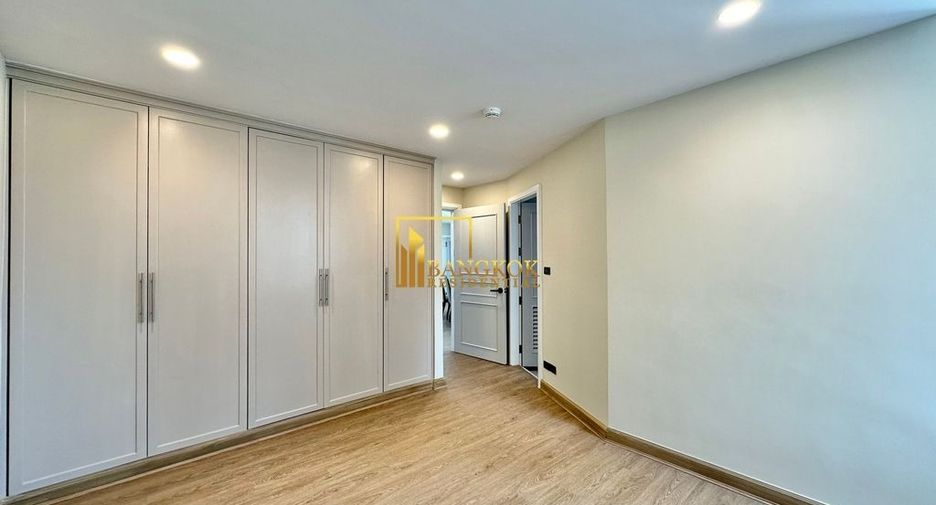 For rent 3 bedrooms condo in Khlong Toei, Bangkok