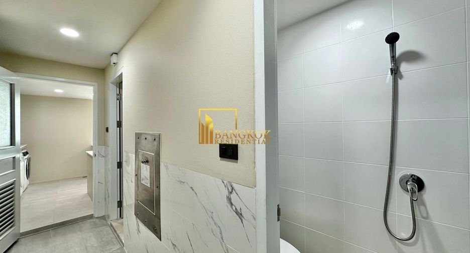 For rent 3 bedrooms condo in Khlong Toei, Bangkok