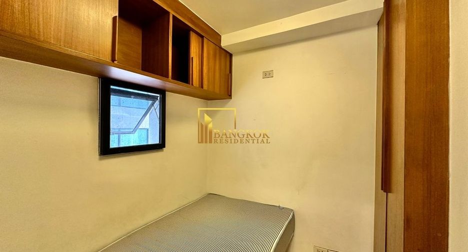 For rent 3 bedrooms condo in Khlong Toei, Bangkok