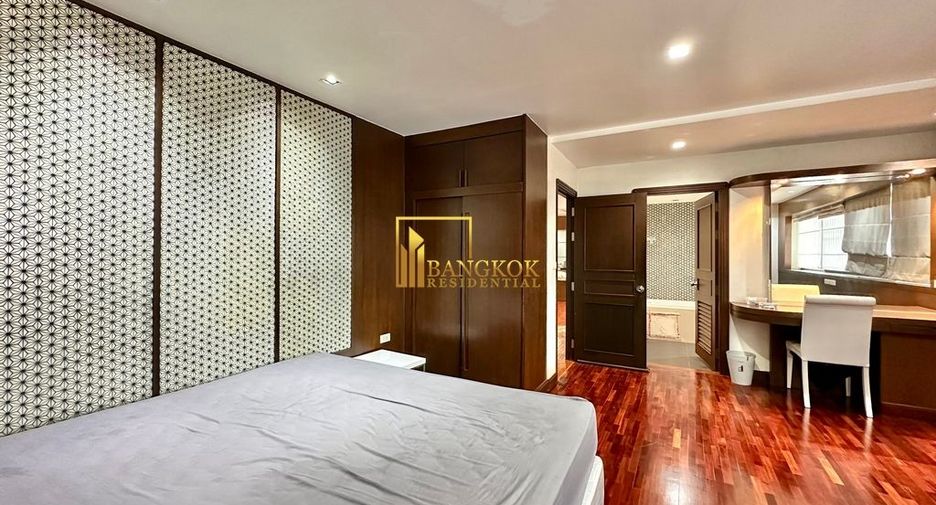 For rent 3 bedrooms condo in Khlong Toei, Bangkok