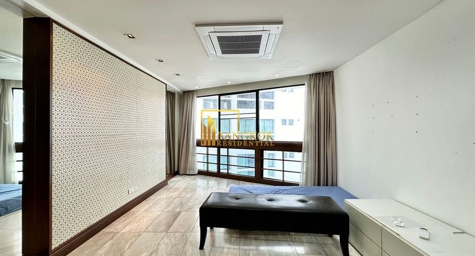 For rent 3 bedrooms condo in Khlong Toei, Bangkok