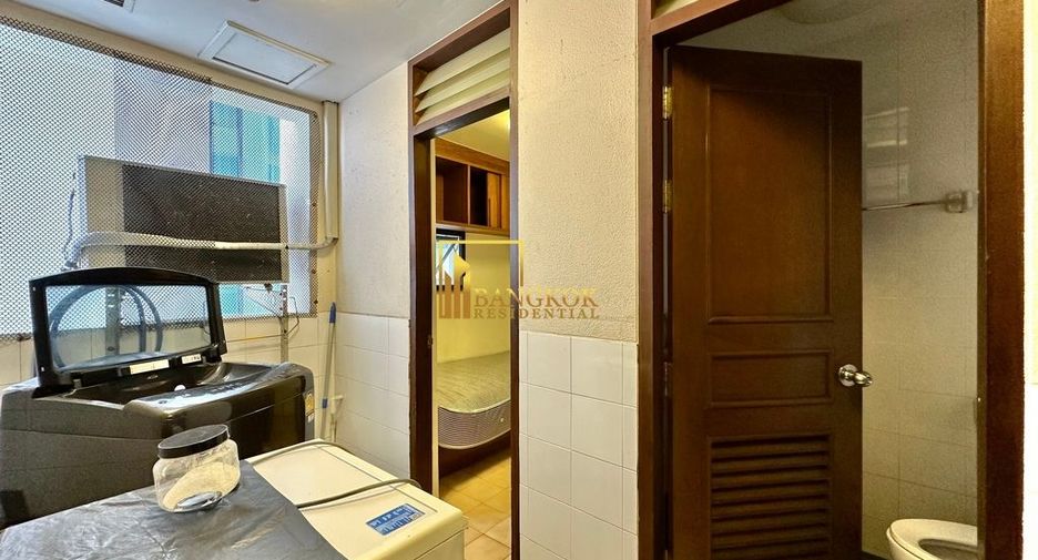 For rent 3 bedrooms condo in Khlong Toei, Bangkok