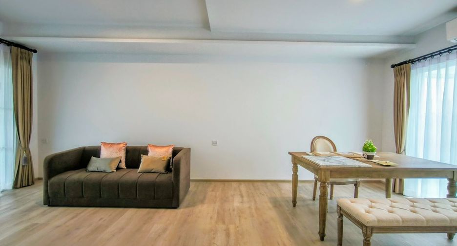 For rent 3 bedrooms townhouse in Bang Phli, Samut Prakan