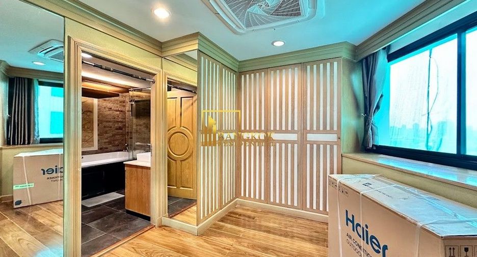 For rent 3 bedrooms condo in Khlong Toei, Bangkok