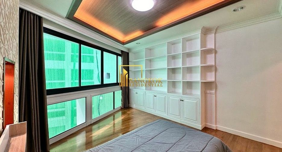 For rent 3 bedrooms condo in Khlong Toei, Bangkok