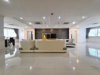 For rent 3 bedrooms condo in Khlong Toei, Bangkok