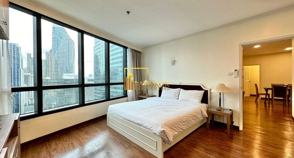 Condo en alquiler de 3 habitaciones en Pathum Wan, Bangkok