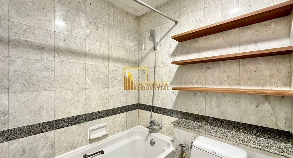 Condo en alquiler de 3 habitaciones en Pathum Wan, Bangkok