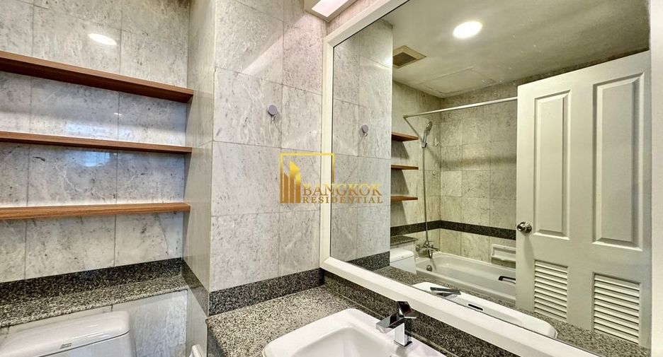 Condo en alquiler de 3 habitaciones en Pathum Wan, Bangkok