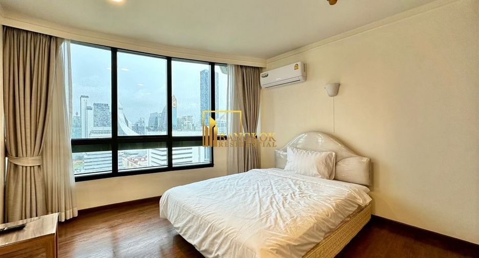 Condo en alquiler de 3 habitaciones en Pathum Wan, Bangkok