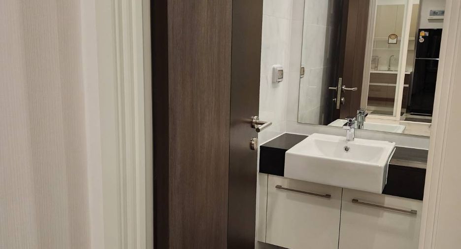 For rent 1 bed condo in Bang Rak, Bangkok