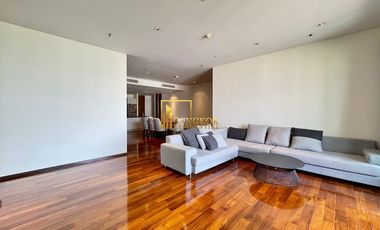 For rent 3 bedrooms condo in Khlong Toei, Bangkok