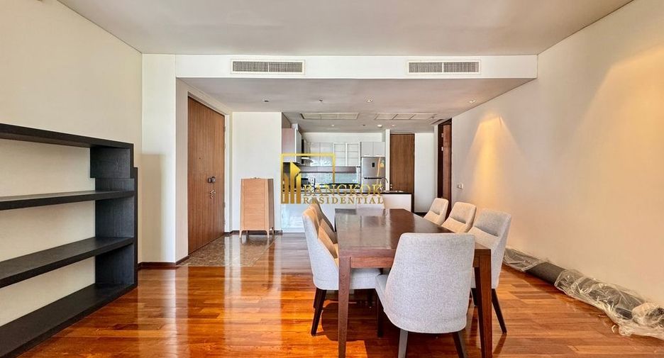 For rent 3 bedrooms condo in Khlong Toei, Bangkok