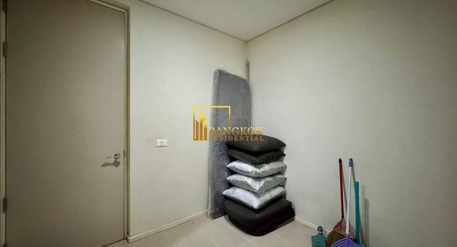 For rent 3 bedrooms condo in Khlong Toei, Bangkok