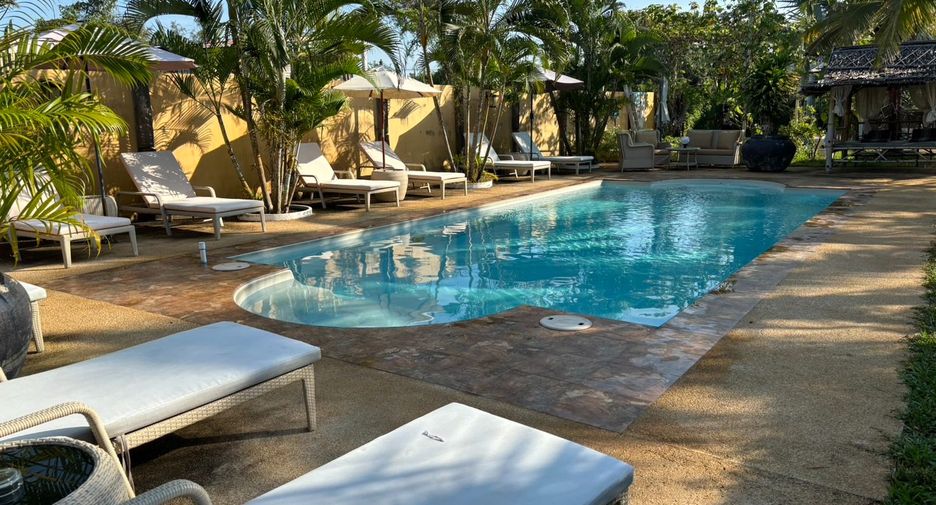 À vendre 15 chambres hôtel à Mueang Rayong, Rayong