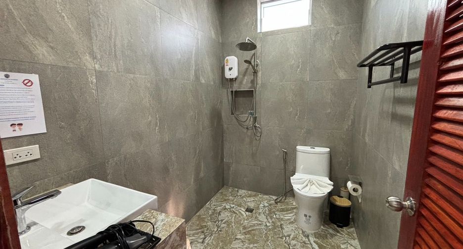 À vendre 15 chambres hôtel à Mueang Rayong, Rayong