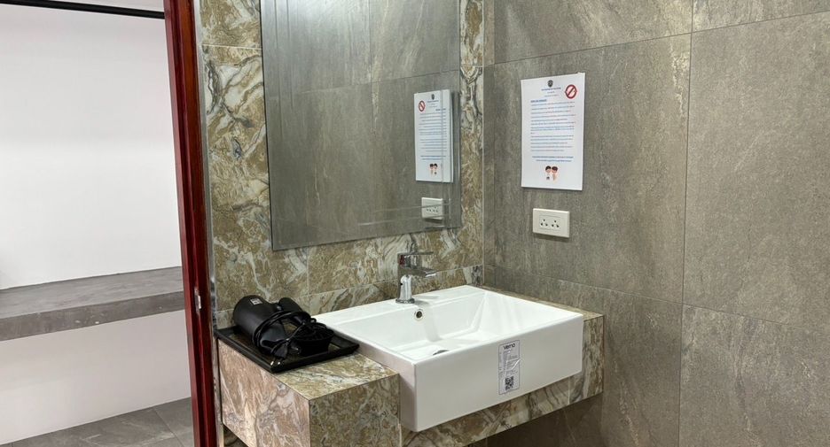 À vendre 15 chambres hôtel à Mueang Rayong, Rayong