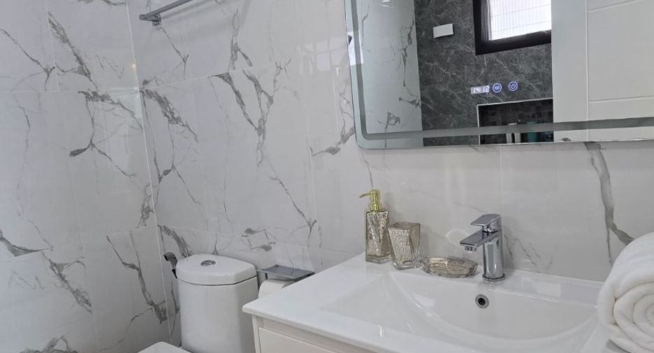 Продажа 5 спальни вилла в Банг Ламунг, Чонбури
