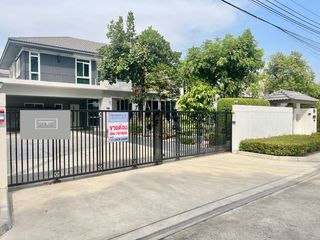 For sale 4 bedrooms house in Sai Mai, Bangkok