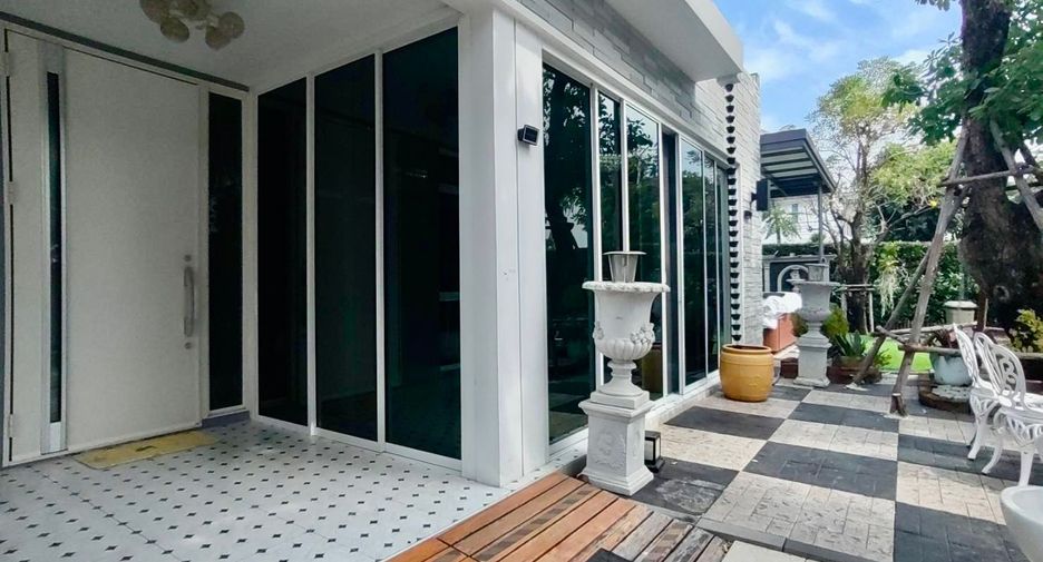 À vendre 4 chambres maison à Sai Mai, Bangkok