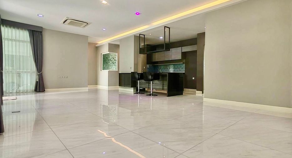 À vendre 4 chambres maison à Sai Mai, Bangkok