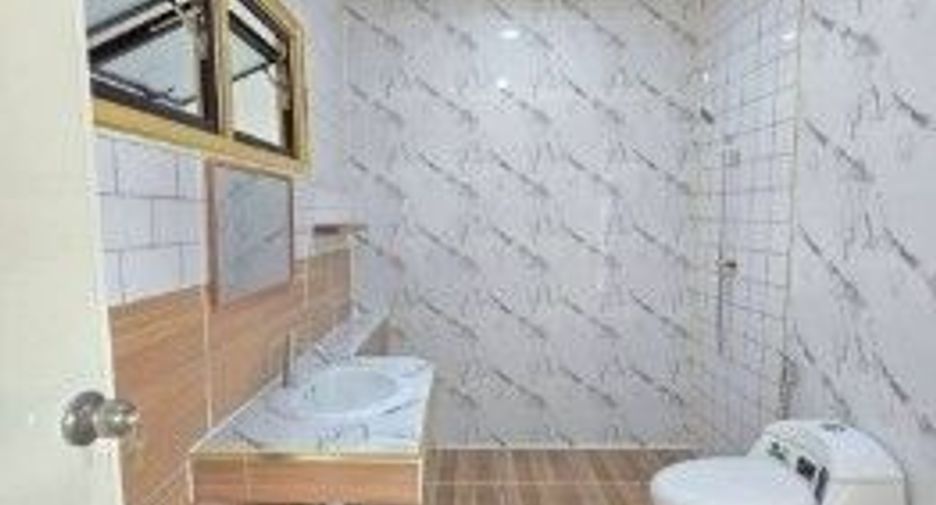For sale 4 Beds townhouse in Bang Bua Thong, Nonthaburi