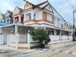 For sale 2 Beds townhouse in Mueang Nonthaburi, Nonthaburi