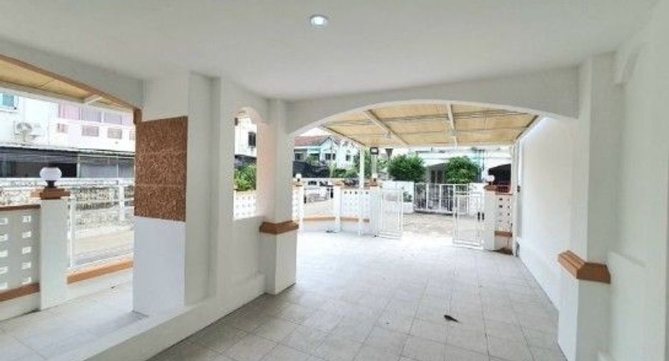 For sale 2 Beds townhouse in Mueang Nonthaburi, Nonthaburi