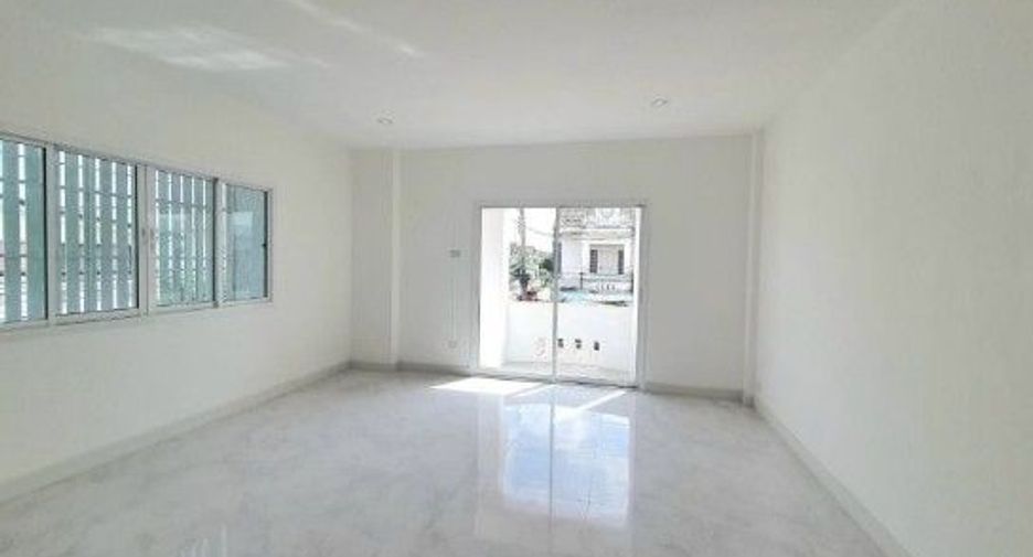 For sale 2 Beds townhouse in Mueang Nonthaburi, Nonthaburi