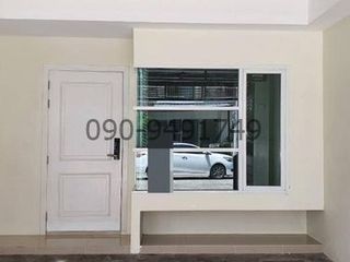 Reihenhaus zur Miete mit 3 Zimmer in Lat Phrao, Bangkok